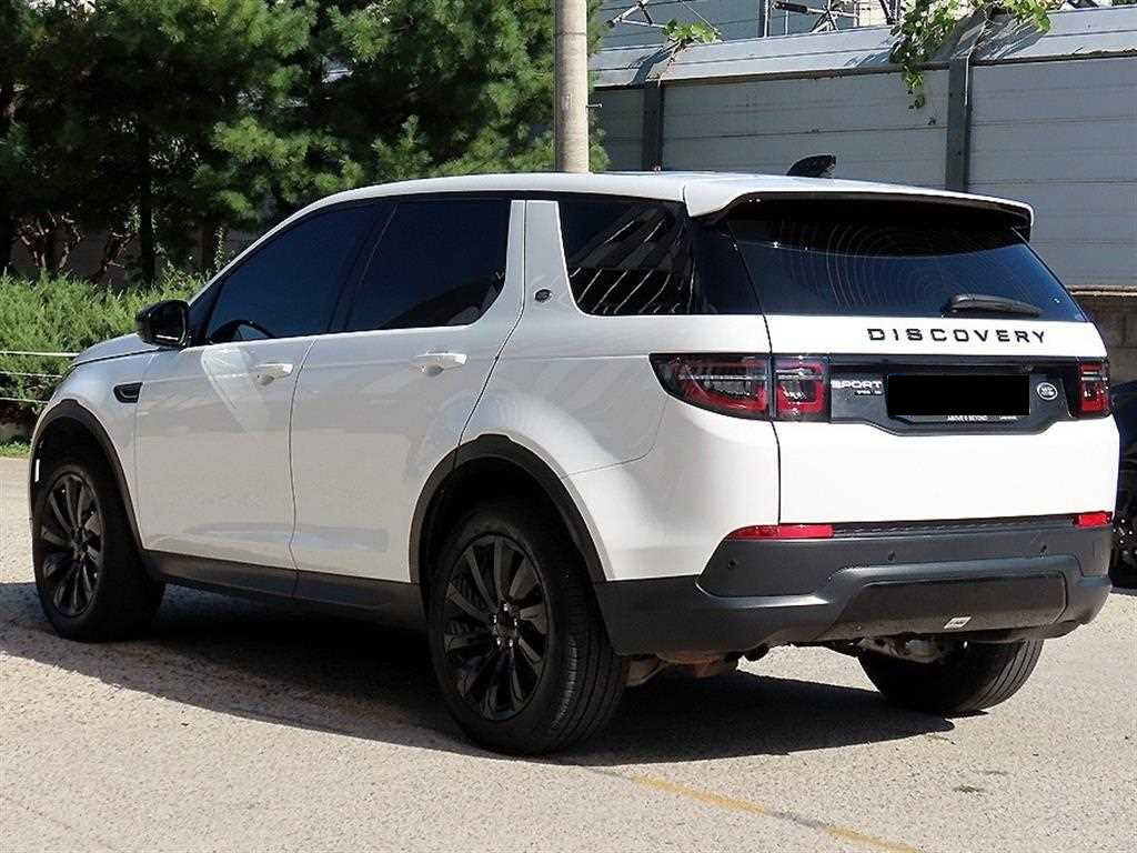 Land Rover Discovery Sport — photo 03