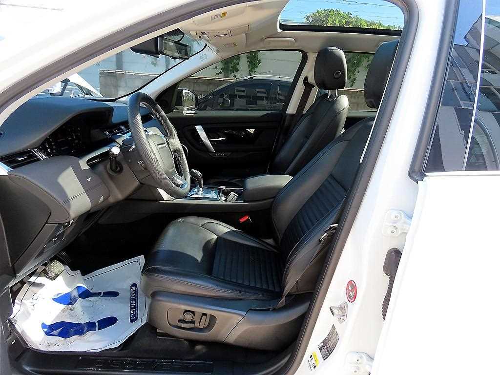 Land Rover Discovery Sport — photo 05