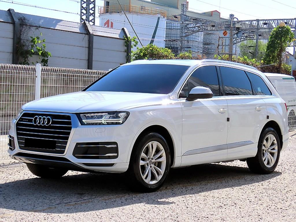 Audi Q7 — photo 01