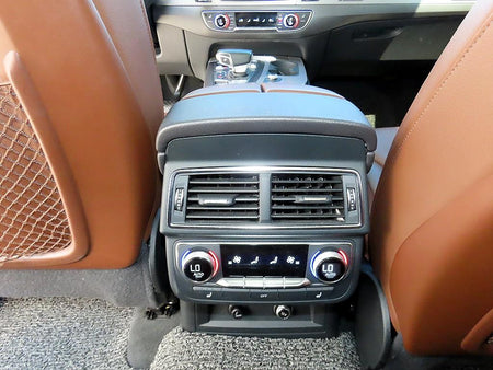 Audi Q7 — photo 15