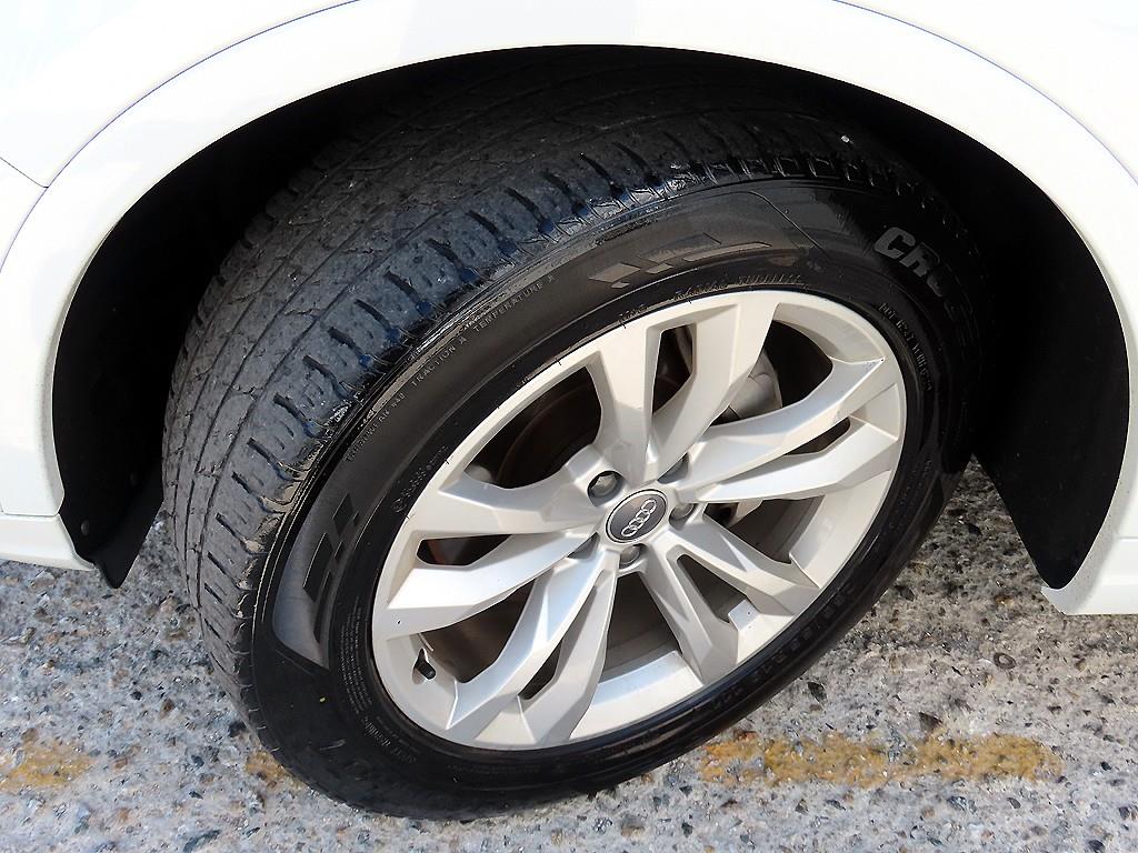 Audi Q7 — photo 20