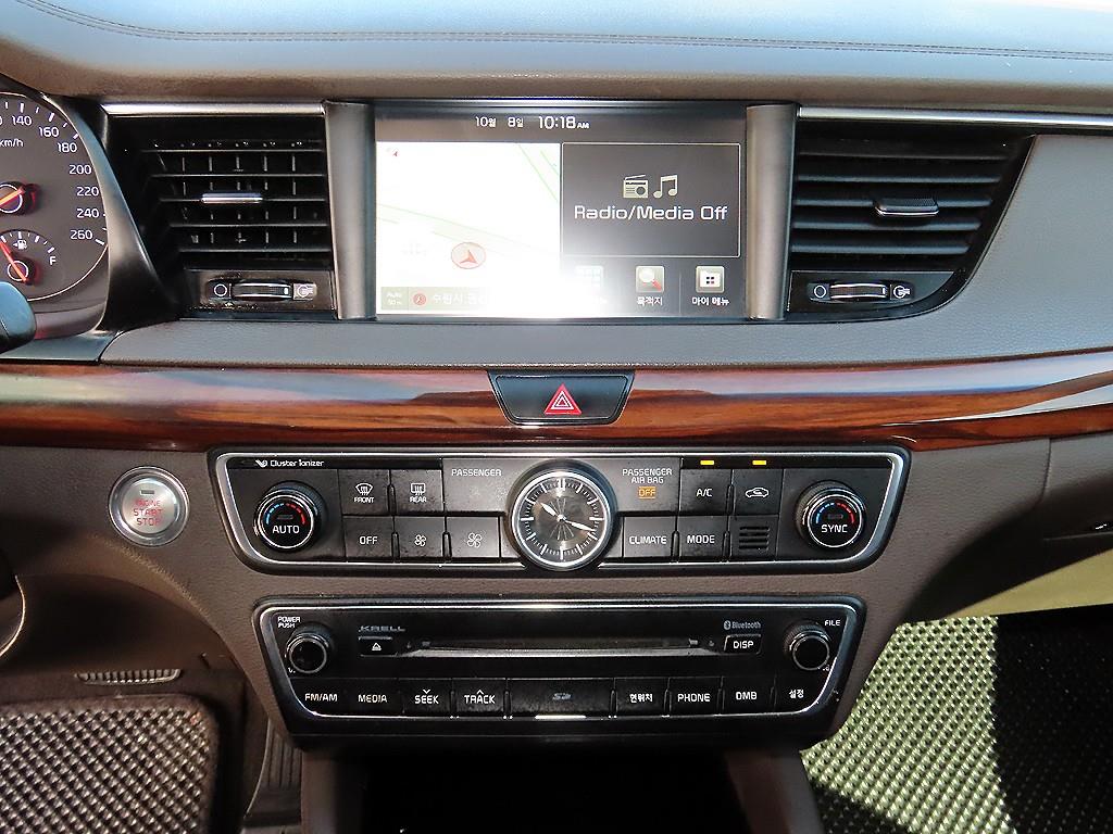Kia K7 — photo 14