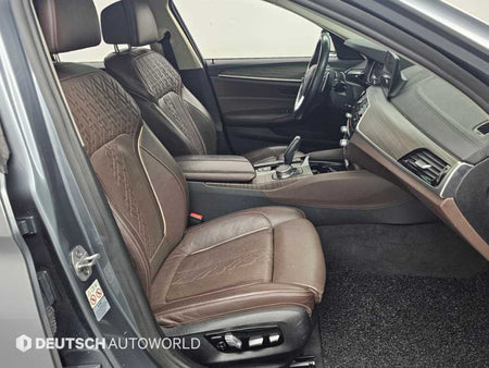 BMW 5-Series — photo 10