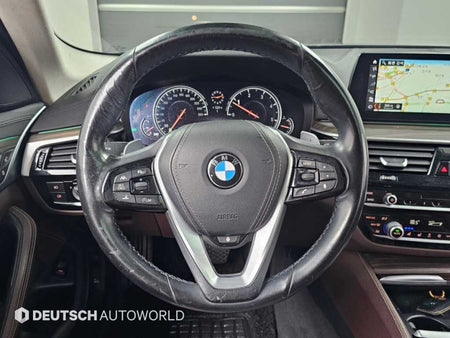 BMW 5-Series — photo 13