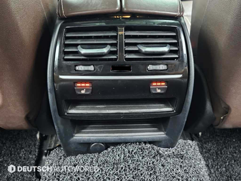 BMW 5-Series — photo 16