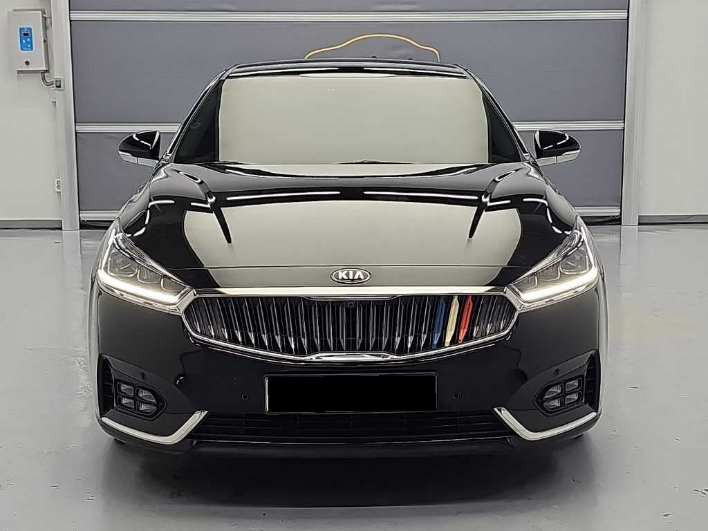 Kia K7 — photo 02