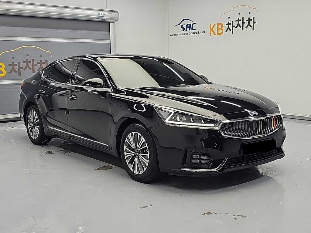 Kia K7 — photo 04