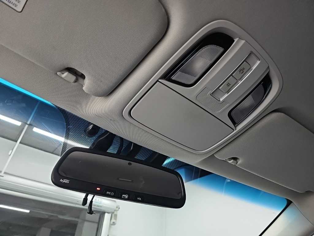 Kia K7 — photo 17