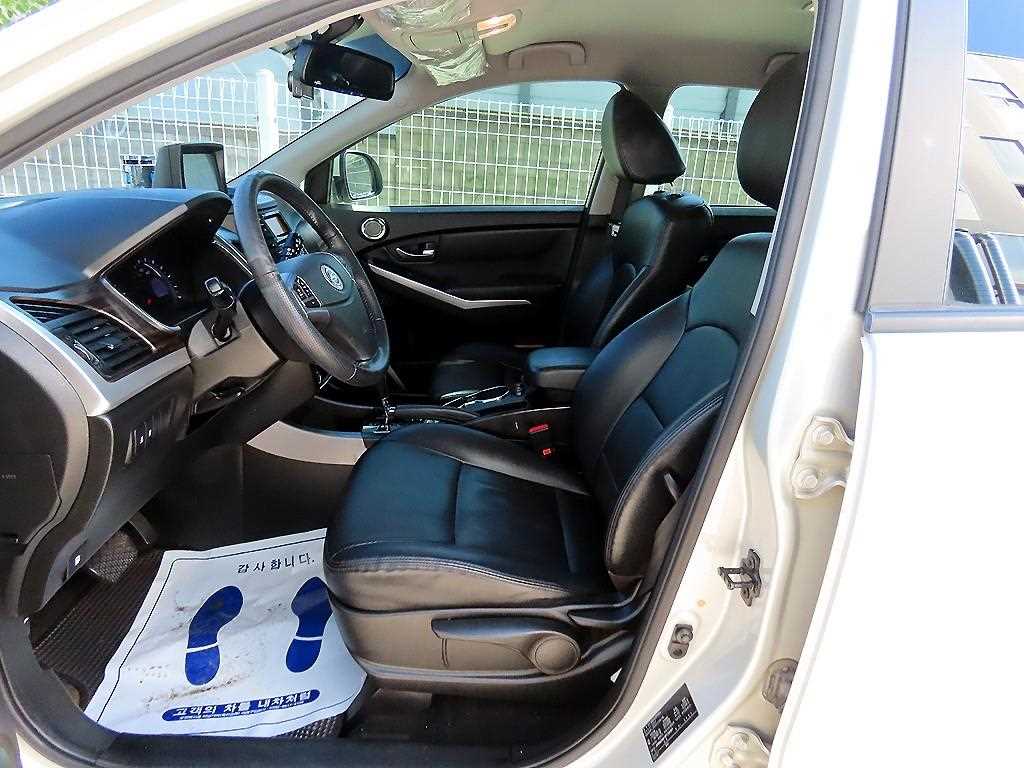 KGM KORANDO — photo 05