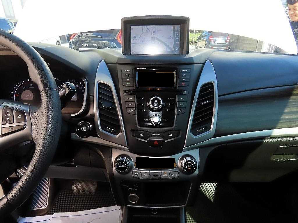 KGM KORANDO — photo 13