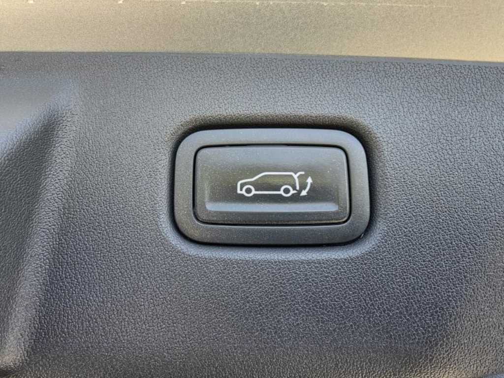 Kia EV3 — photo 18