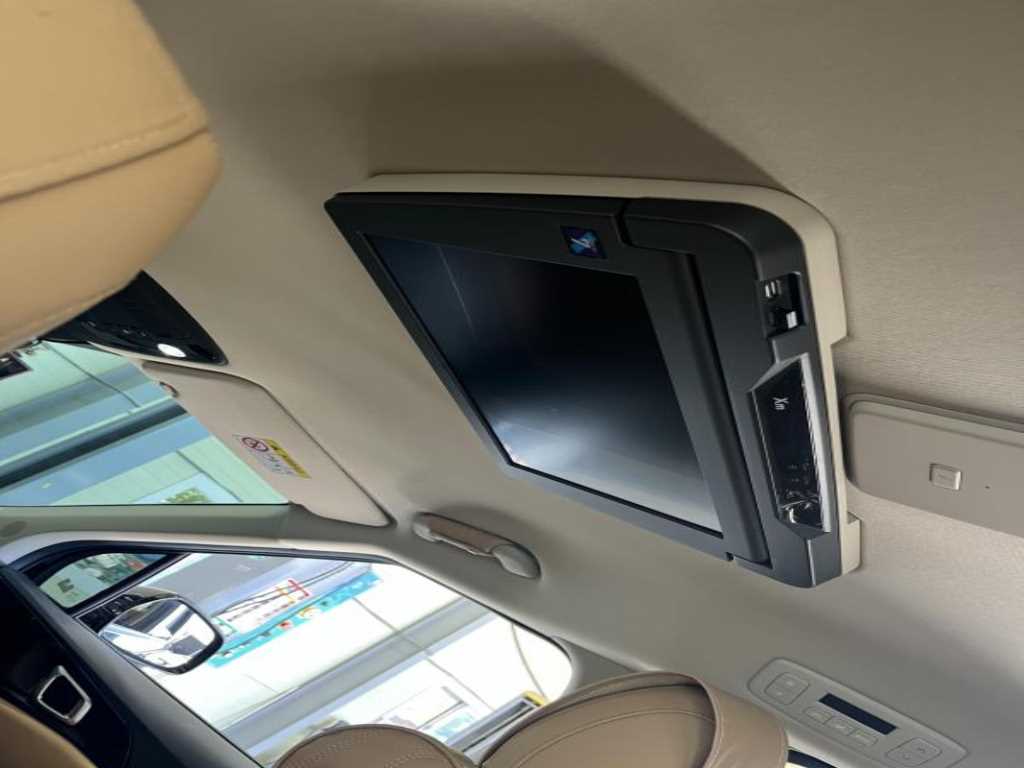 Kia Carnival — photo 07