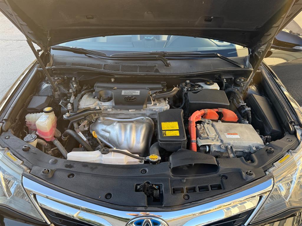 Toyota Camry — photo 19