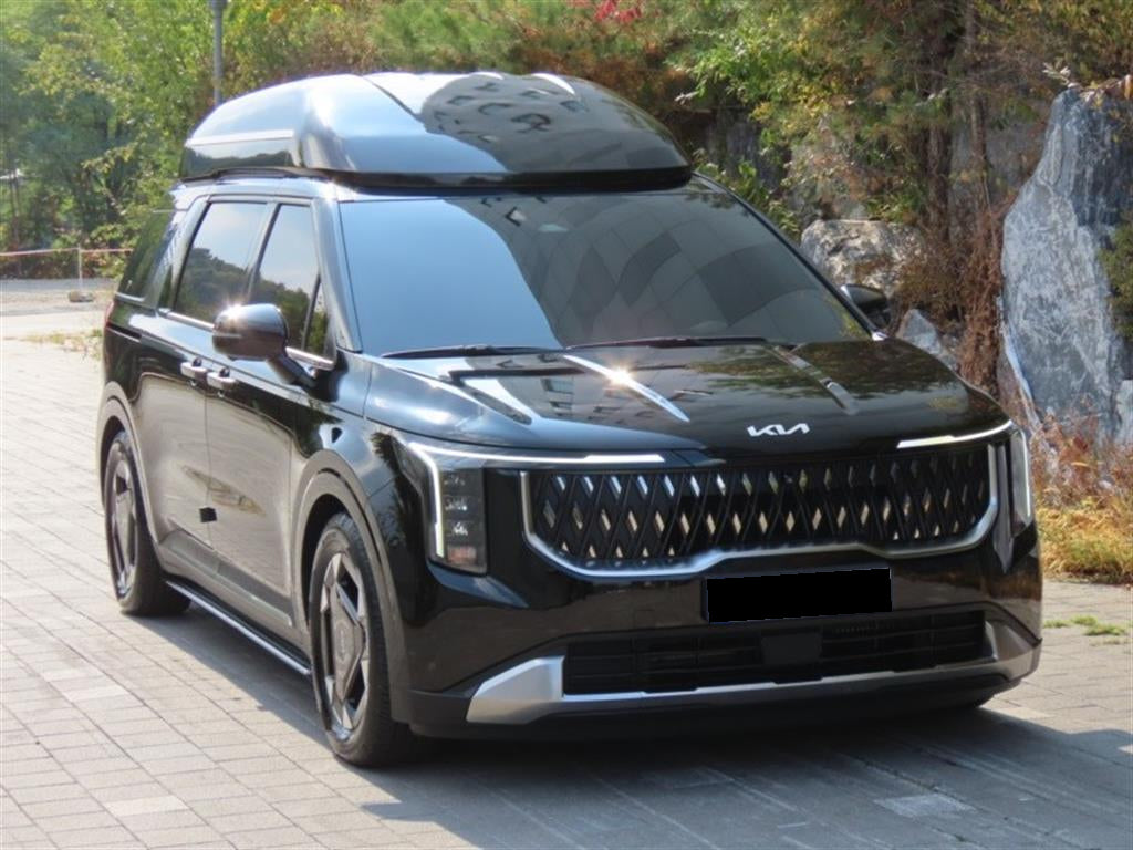 Kia Carnival — photo 02