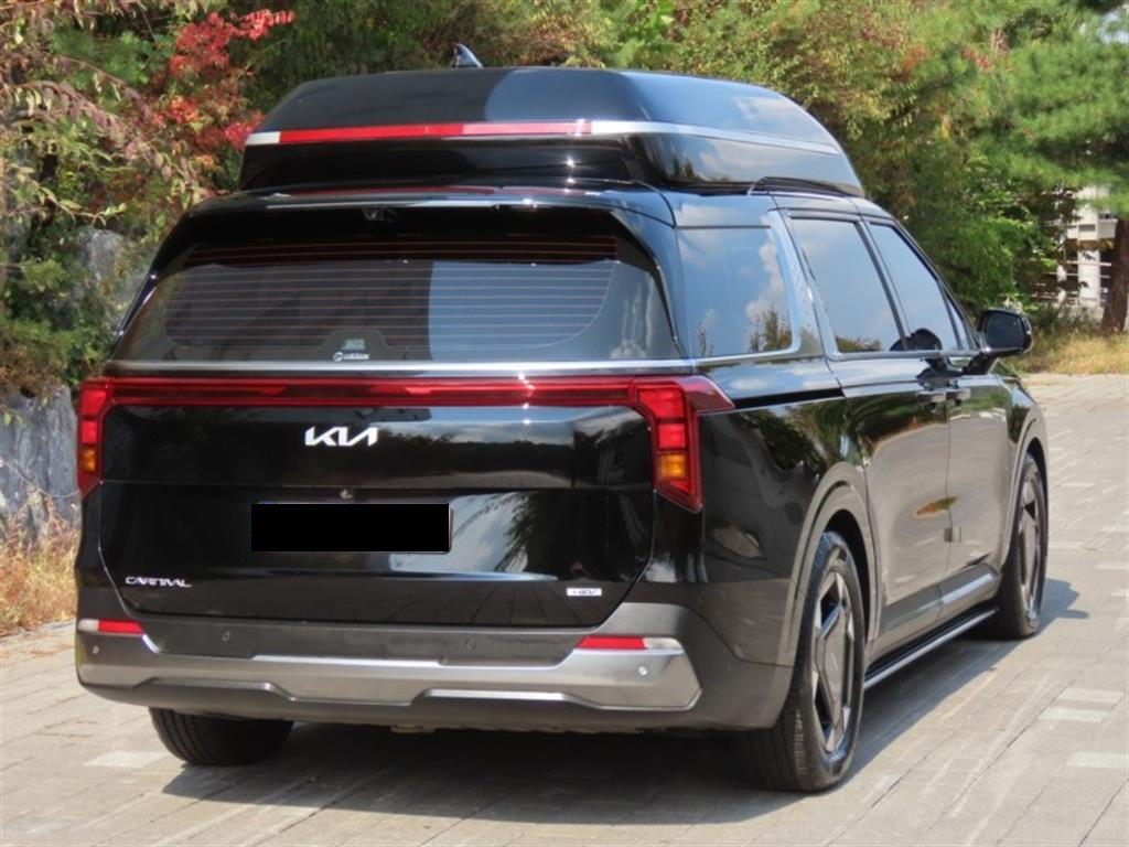 Kia Carnival — photo 03