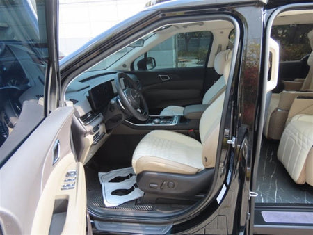 Kia Carnival — photo 11