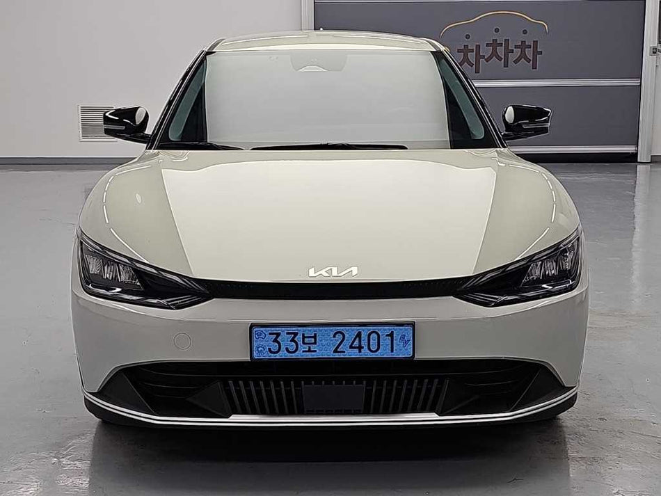 Kia EV6 — photo 02
