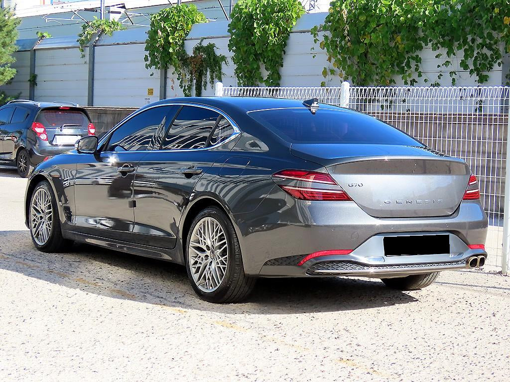 Genesis G70 — photo 03