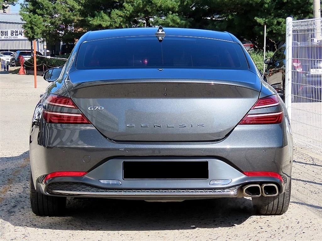 Genesis G70 — photo 04