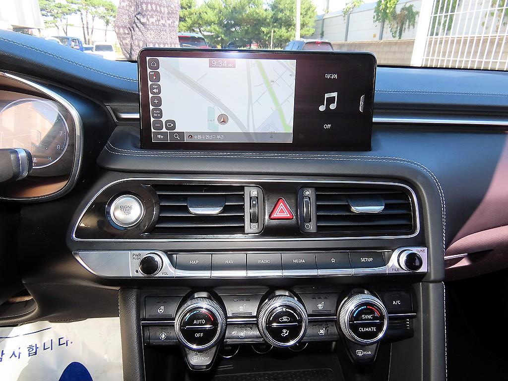 Genesis G70 — photo 14