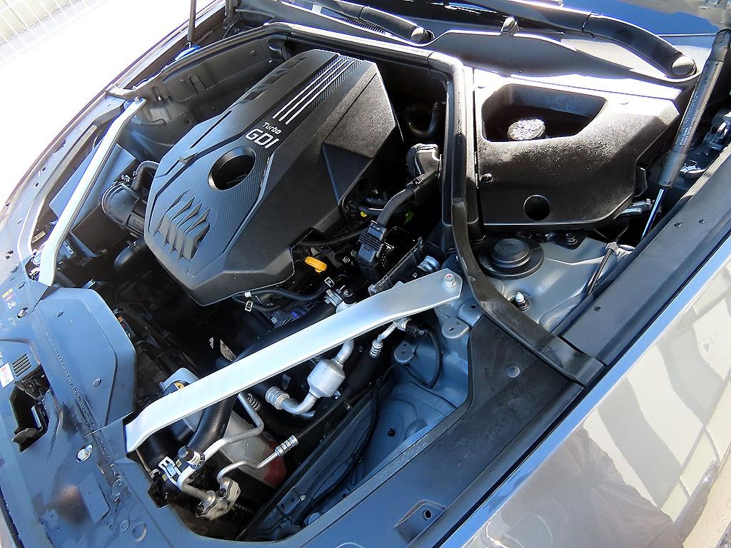 Genesis G70 — photo 19