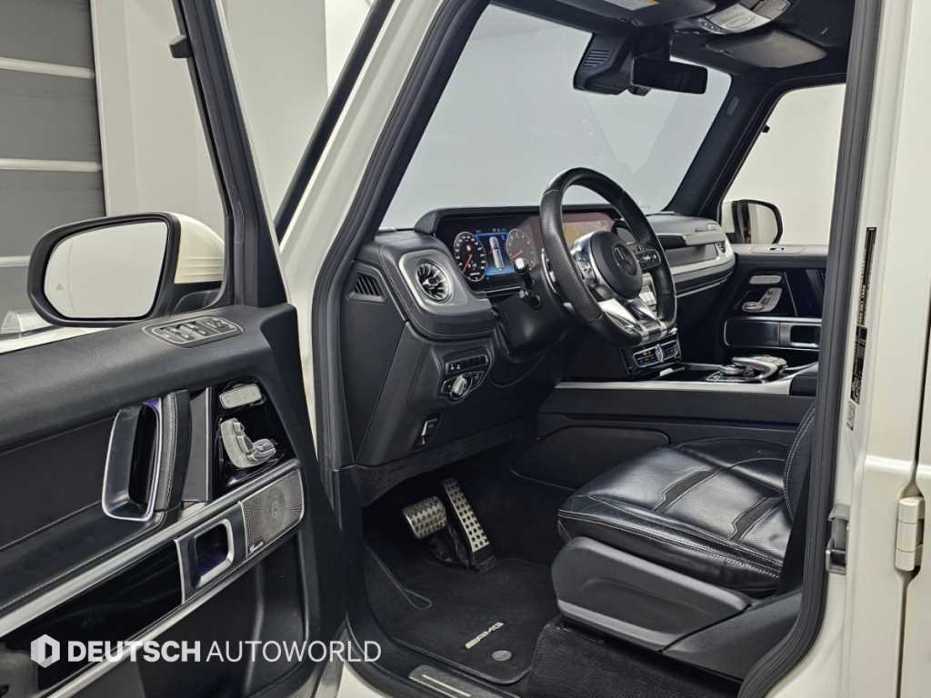 Mercedes-Benz G-Class — photo 11