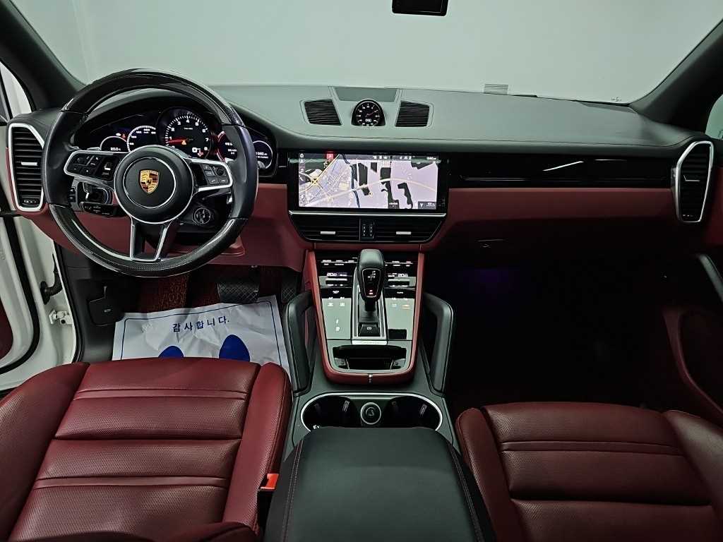Porsche Cayenne — photo 07