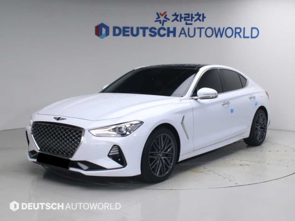 Genesis G70 — photo 01