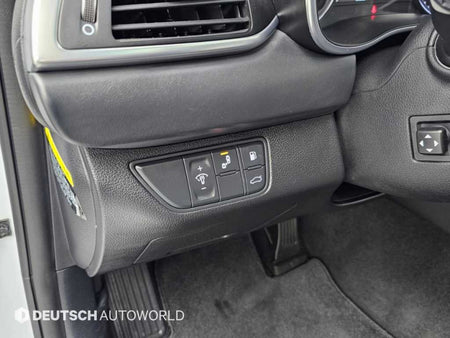 Genesis G70 — photo 17