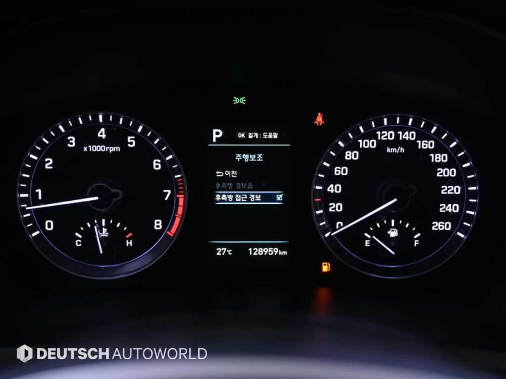 Hyundai Sonata — photo 08