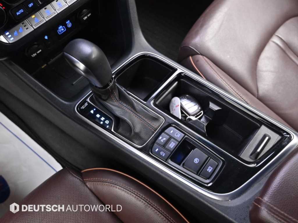 Hyundai Sonata — photo 09