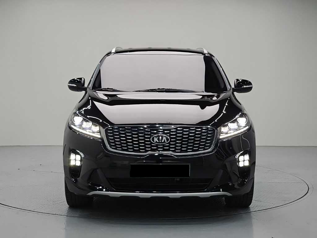 Kia Sorento — photo 02