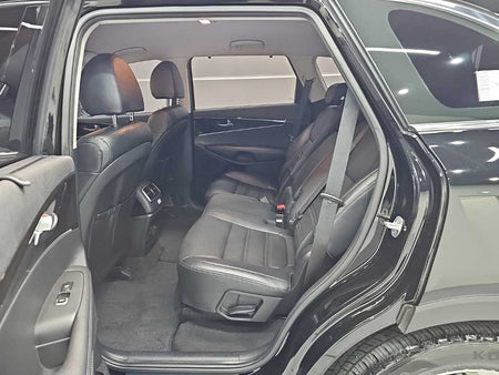 Kia Sorento — photo 12