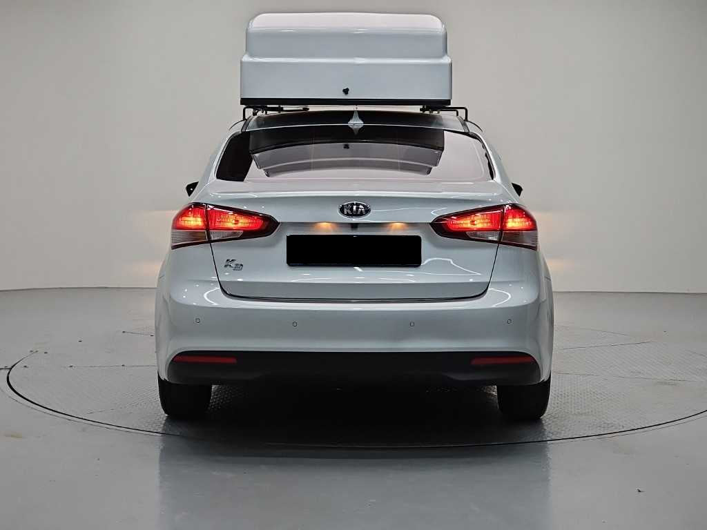 Kia K3 — photo 03