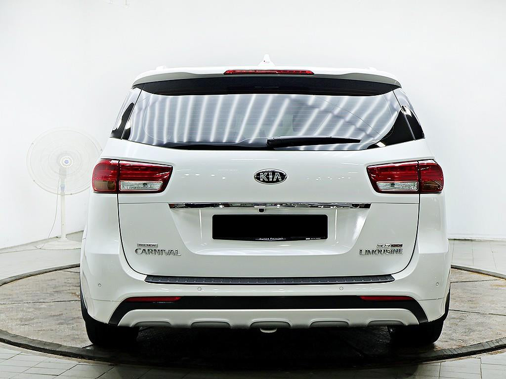 Kia Carnival — photo 03