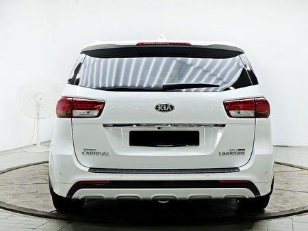 Kia Carnival — photo 03