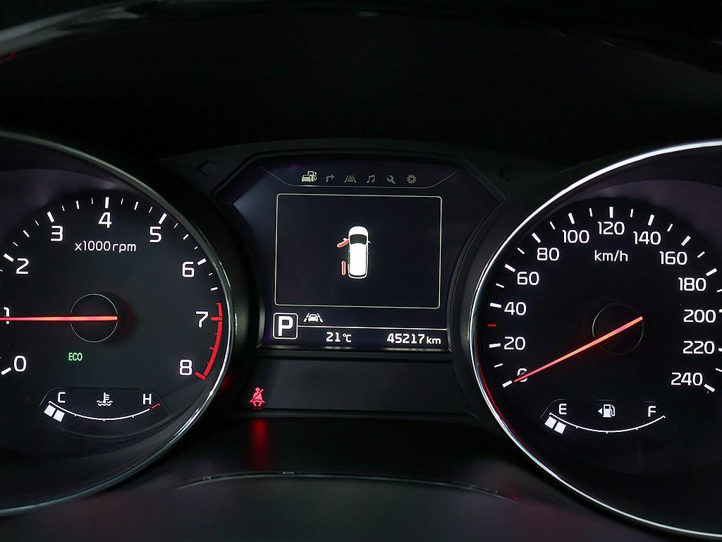 Kia Carnival — photo 06