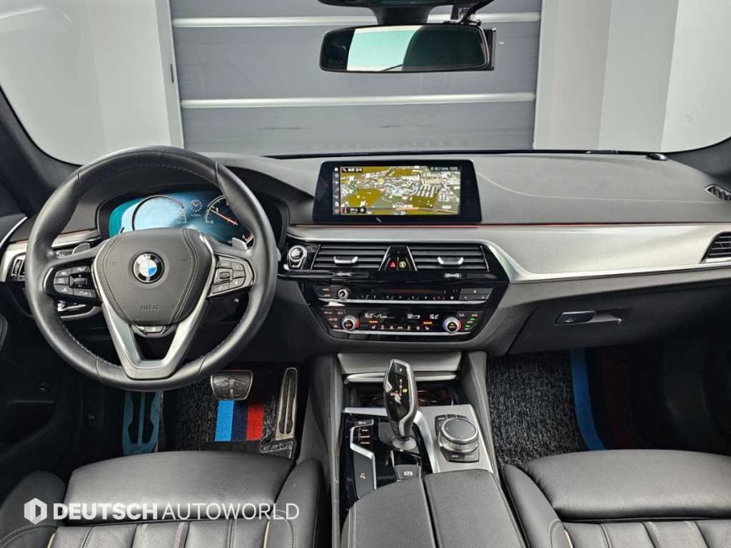 BMW 5-Series — photo 07