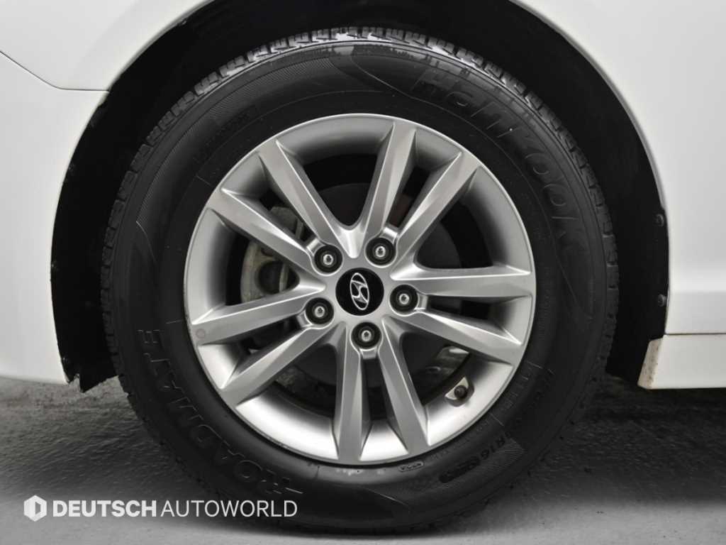 Hyundai Sonata — photo 05
