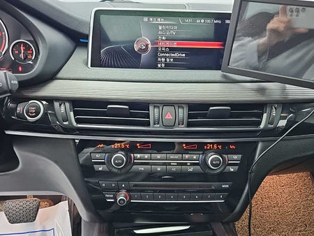 BMW X5 — photo 10