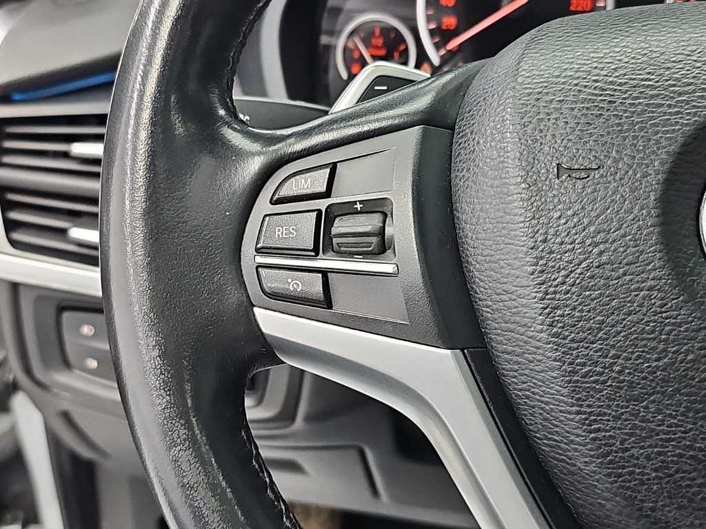 BMW X5 — photo 18