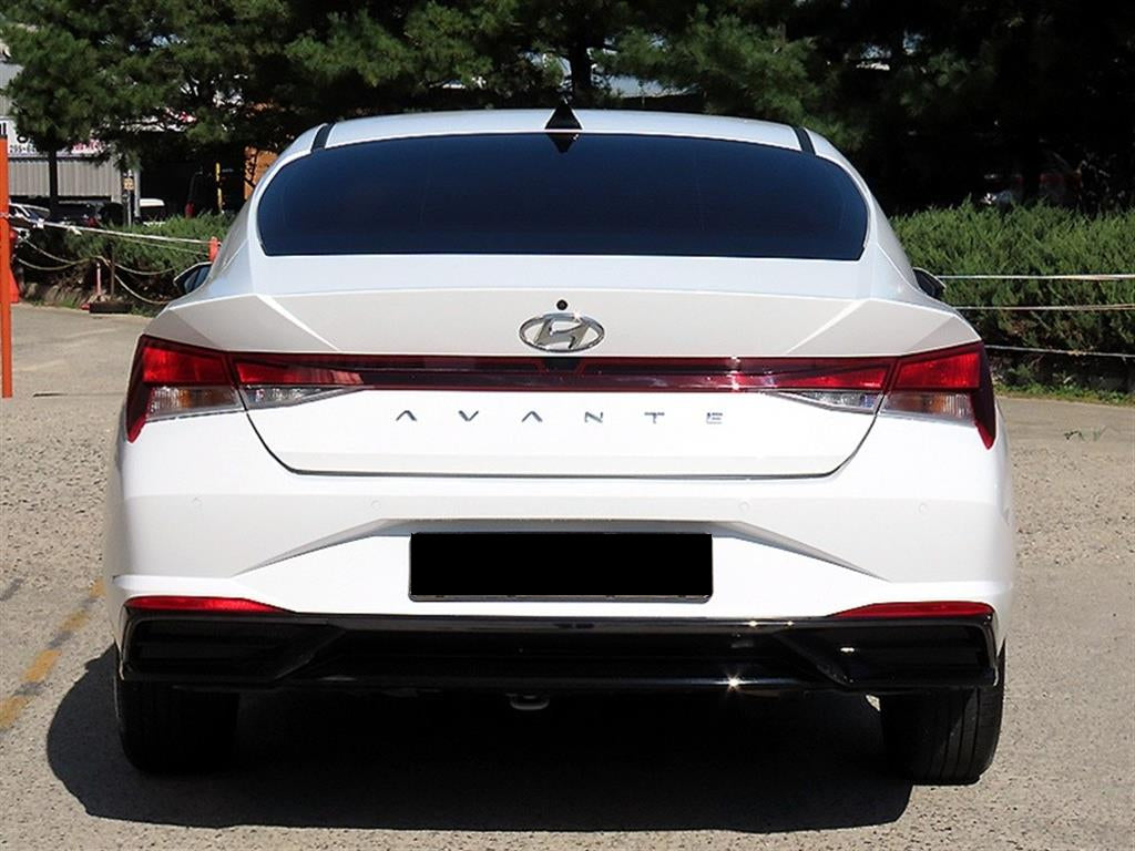 Hyundai Avante — photo 04