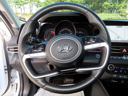 Hyundai Avante — photo 08