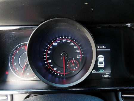 Hyundai Avante — photo 09