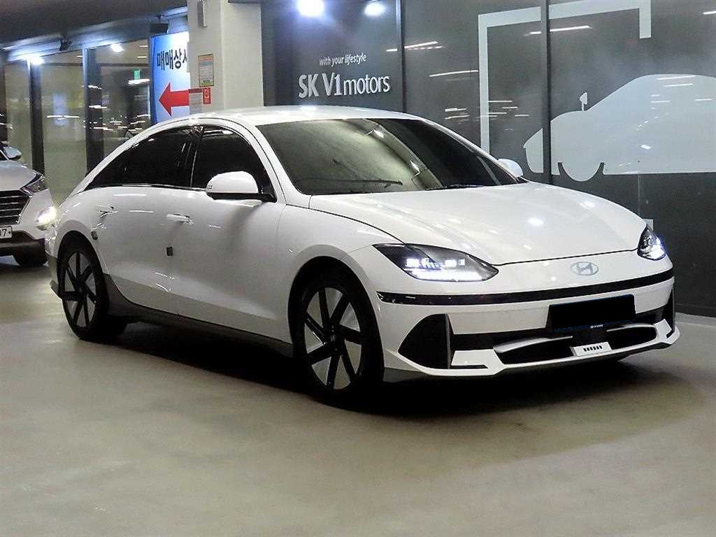 Hyundai Ioniq6 — photo 01