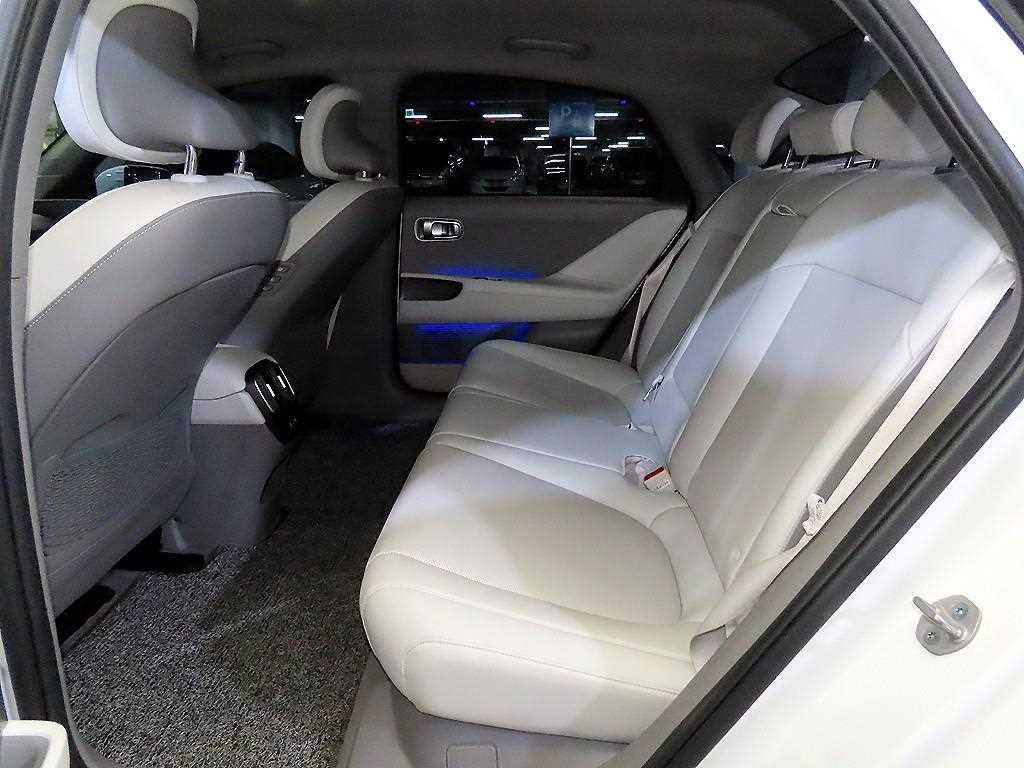 Hyundai Ioniq6 — photo 07
