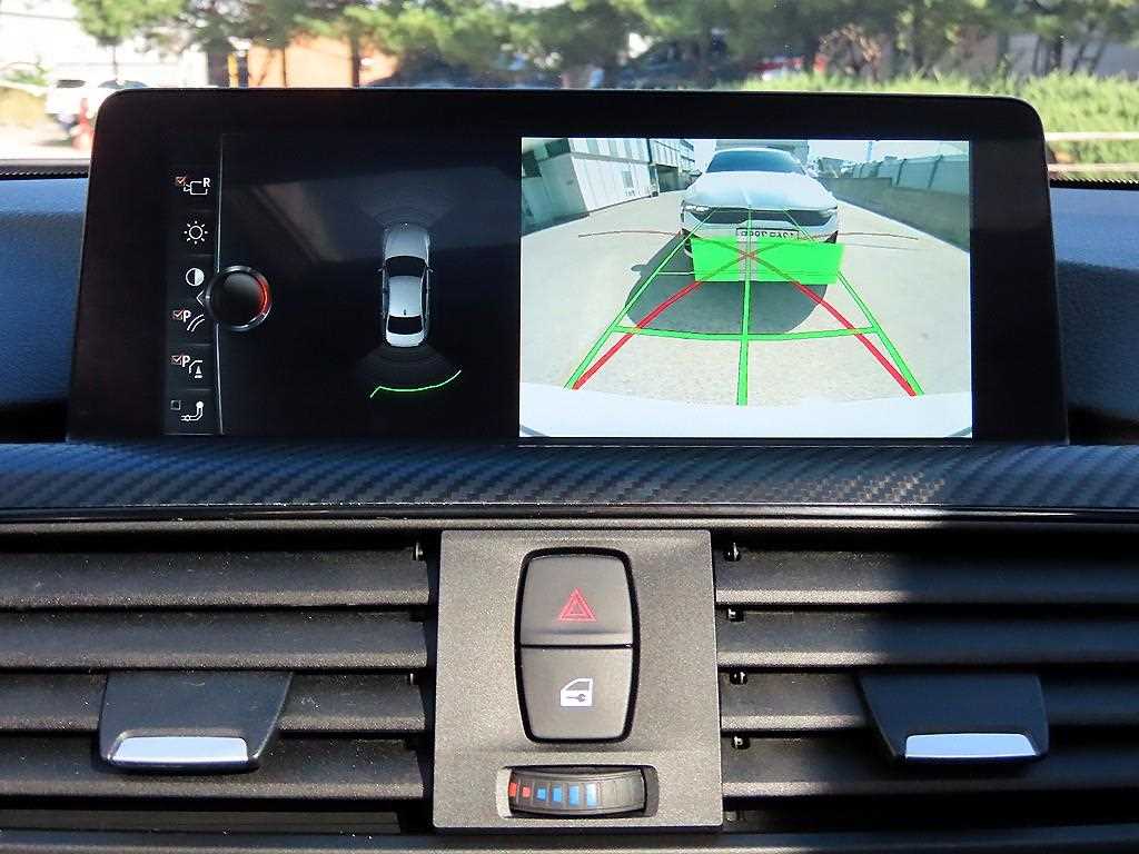 BMW 3-Series — photo 15