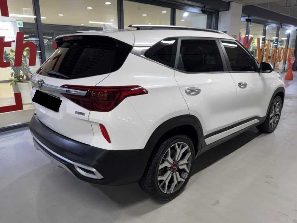 Kia Seltos — photo 04