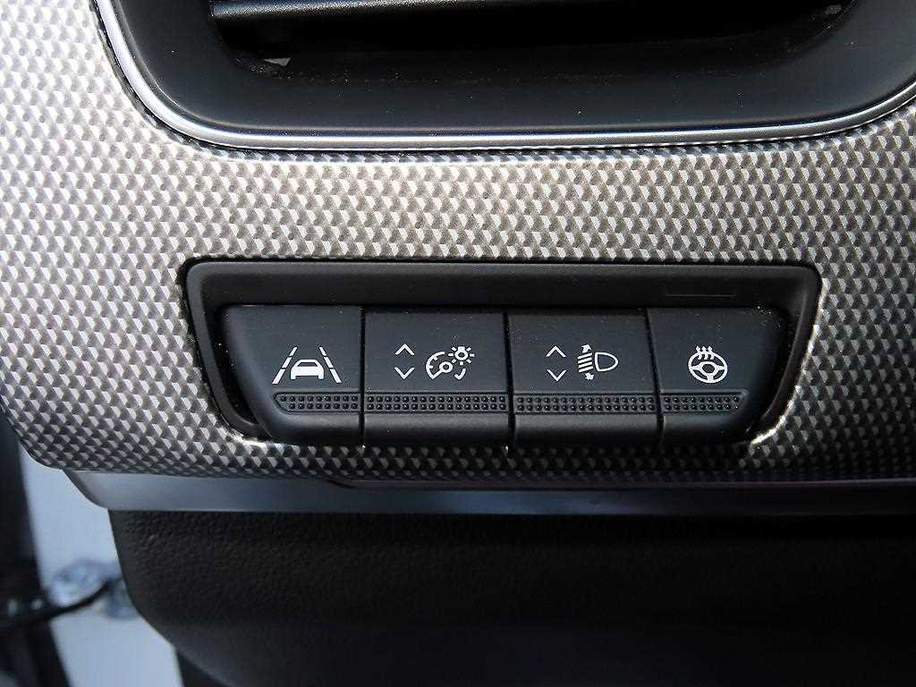 RENAULT XM3 — photo 12