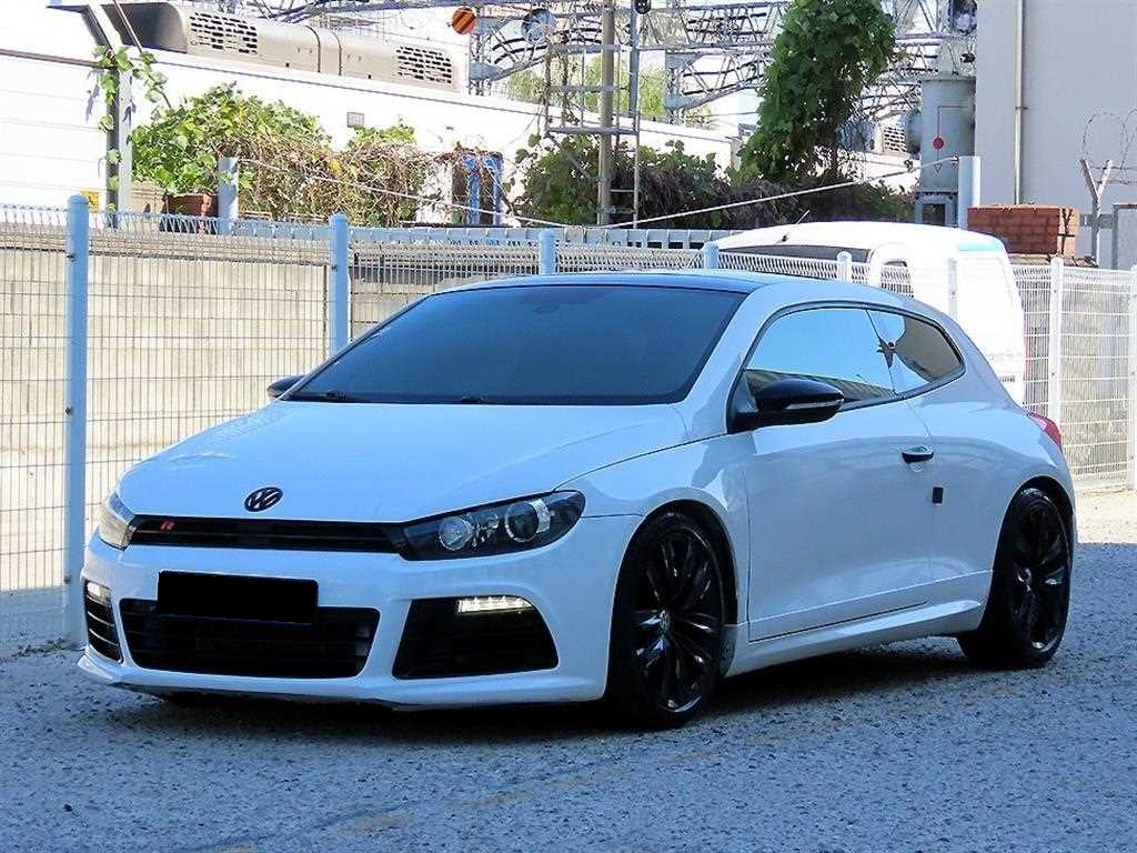 Volkswagen Scirocco — photo 02